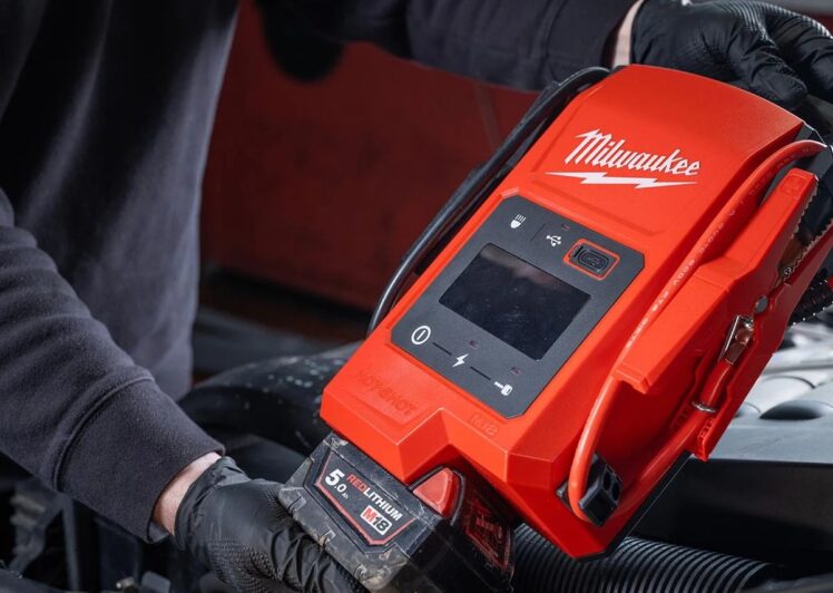 Milwaukee prijenosni starter 12V, M18JS2000-0, bez baterije, 2000 A