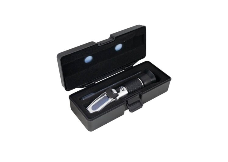 JBM refraktometar za antifriz, ad blue, akumulatorsku kiselinu, tekućinu za staklo, u kutiji – 52963